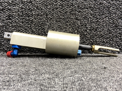 9882010-4 (Use: 9882010-7) Cessna 182T Master Brake Cylinder Assembly