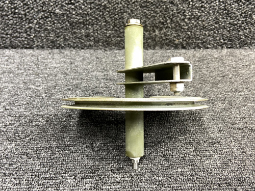 0762054-5 Cessna 182T Flap Drive Pulley Assembly LH