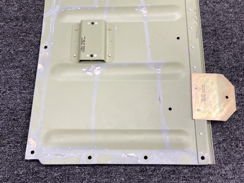 2212024-4, 2212023-1 Cessna 182T Aft Fuselage Navigation Shelf Assembly