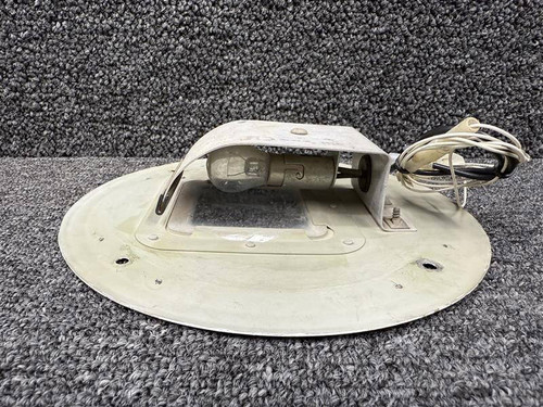 0521101-7, 0521101-2 Cessna 172S Courtesy Light Assembly