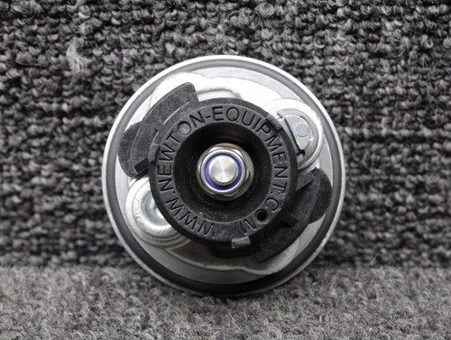 CA-AA-005 Mooney M20K Newton Locking Fuel Cap (No Key)