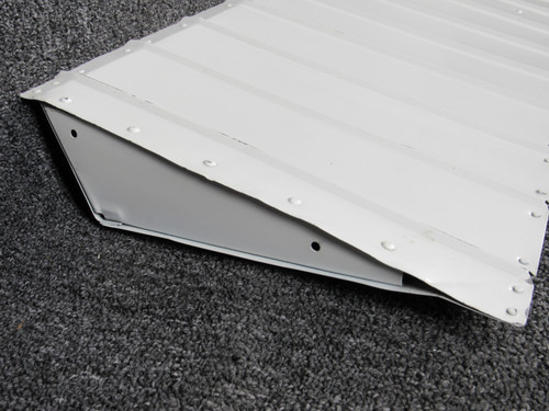 0523800-16 (Weu: 0523800-25) Cessna 182 Aileron Assembly LH