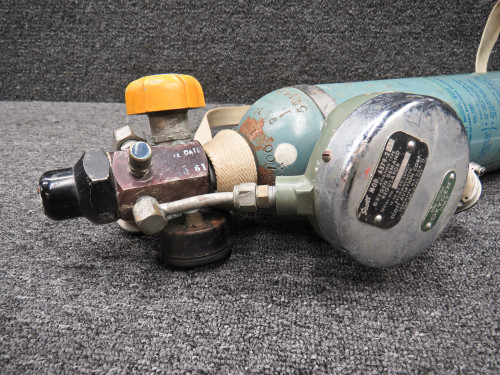 5600, 5600-2C1A-E20B, 6379-2D Scott Oxygen Bottle with Regulators (Core)