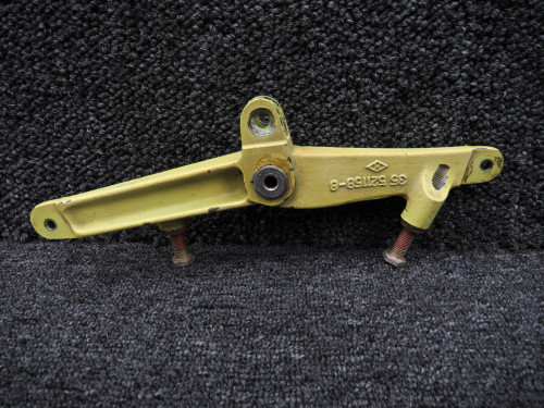35-521158-6 (Cast: 35-521158-8) Beechcraft 58 Aileron Bellcrank RH