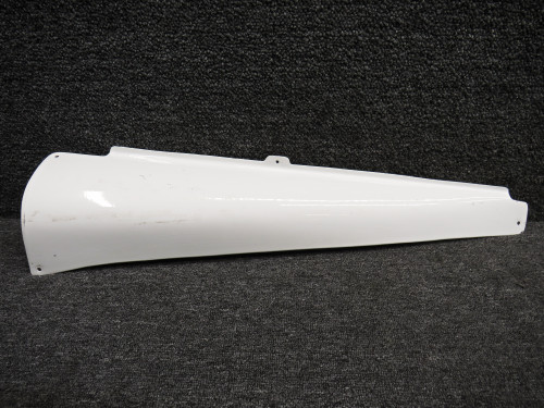 0530010-6 (Use: 0530010-12) Cessna 172R Stabilizer Fairing Assembly RH