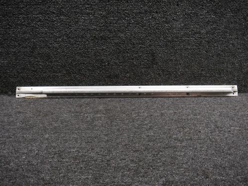 0514210-2 (Use: 0514210-3) Cessna 172R Seat Rail