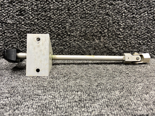 0716635-1, 0716623-2 Cessna 182R Fuel Selector Valve Gear Shaft Assembly