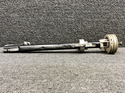 1260140-17, 0760646-2 Cessna 182R Pilot Tube & Bearing Assembly w Quadrant