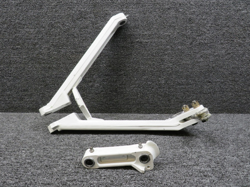 40280-001, 85166-003, 40284-004 Piper PA31T Main Gear Retract Brace Assy RH