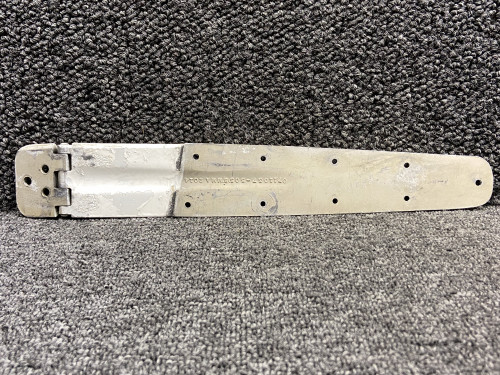 0711037-14, 0711037-16 Cessna 182R Upper Cabin Door Hinge Assembly RH