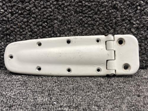 0711037-18, 0711037-20 Cessna 182 Lower Cabin Door Hinge Assembly RH