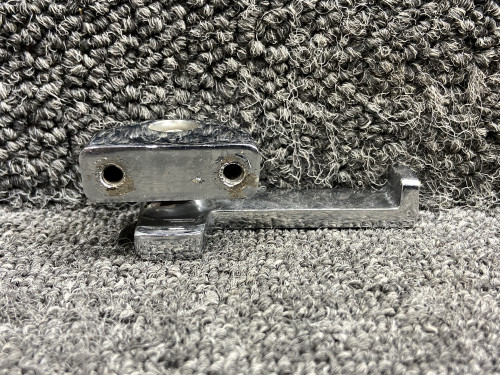 1217066-2 Cessna 182R Cabin Door Window Latch Assembly RH