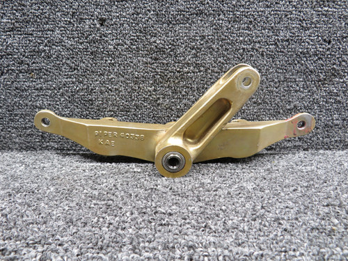 40339-010 (Cast: 40338) Piper PA-31T Cheyenne Aileron Bellcrank LH