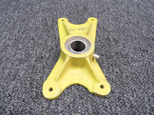20394-000 (Cast: 20392) Piper Trunnion Fitting Assembly RH Aft (NOS)