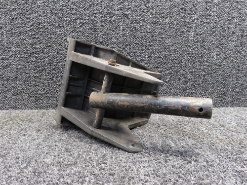 0413578-1 (Cast: 0413578-2) Cessna 172P Brake and Rudder Pedal with Arm