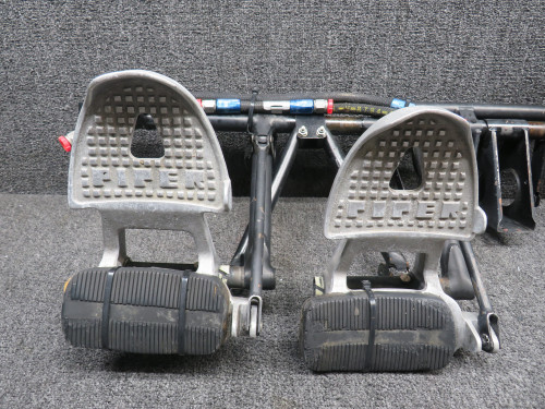 63459-019 Piper PA28-181 Co-Pilot Rudder Pedal Assembly with Cylinders and Hose