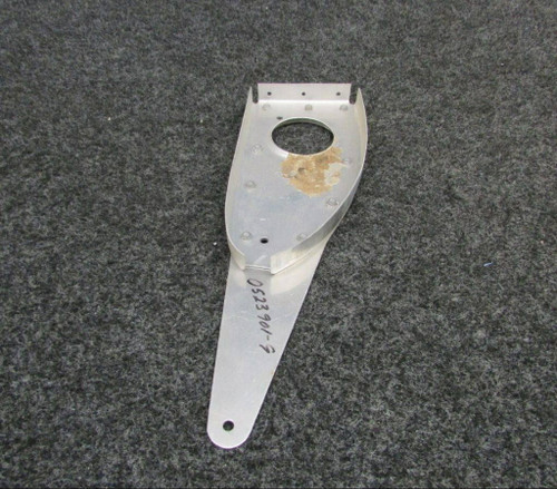 0523901-9 (USE: 0523901-14) Cessna Arm Assy Flap (JC)