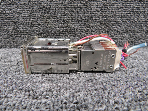 1941-2 Twist-Lite, Master Specialties RH Engine Fire Annunciator Switch