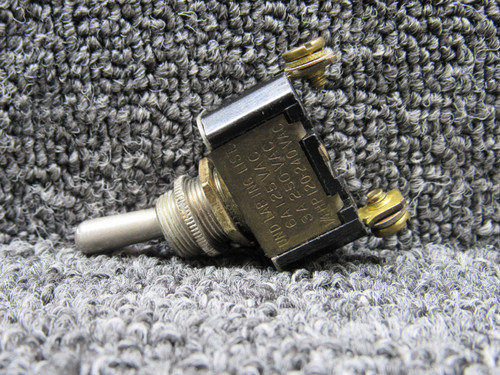 Und Lab Momentary Toggle Switch, 125-250V