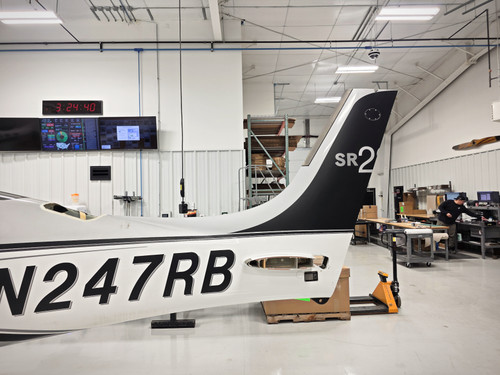 Cirrus SR22 Fuselage with Data Tag & Log Books
