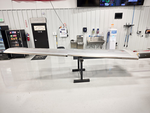 Cirrus SR22 Single Piece Wing Assembly