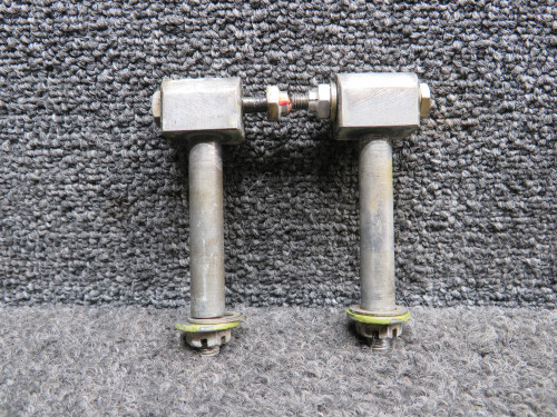 710066-501 Mooney M20J Universal Elevator Controls Yoke Bolt Set of 2