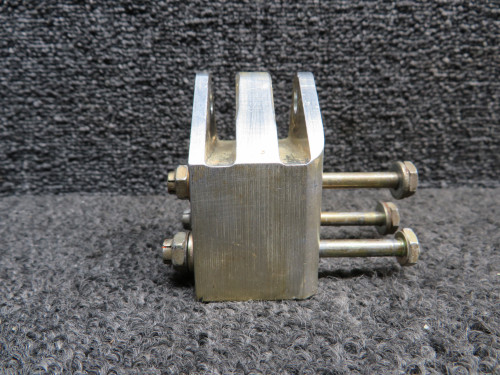 950092-001 Mooney M20J Landing Gear Lug