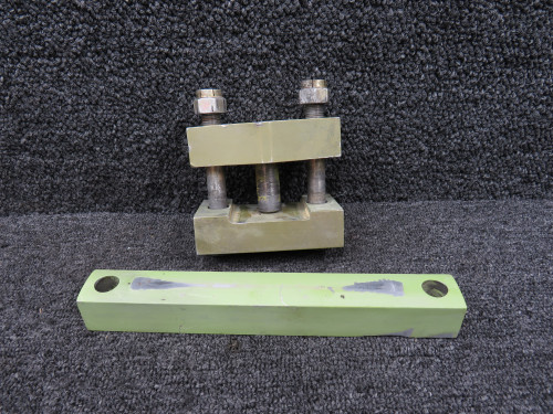 A1518-111, A1519-1, A1517-1 Grumman G-164A Main Landing Gear Stud Assembly RH