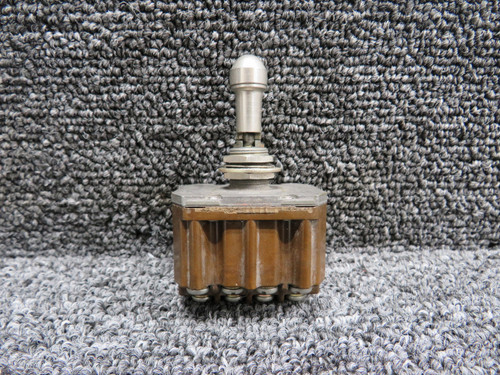 8505K34 (Alt: MS24660-21P) Cutler-Hammer Locking Toggle Switch