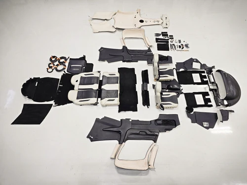 Cirrus SR22 Interior Set with Seats, Headliners, Panels & Accessories
