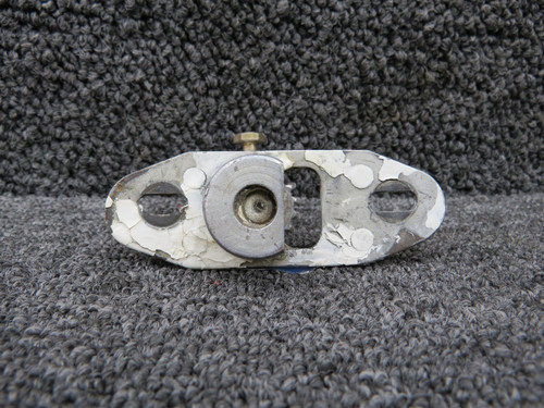 2117130-1 Cessna P201N Cabin Door Receptacle Cover and Clutch Assembly