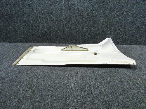 0826002-202 (Use: 0826002-208) Cessna 401A Main Landing Gear Door Assy Outbd LH