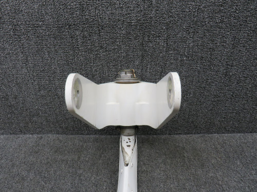 0942005-10, 0942005-1, DDA06217-1 Cessna 162 Nose Gear Strut and Trunnion Assy