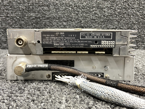 064-1054-30 Bendix KY-196A VHF Communication Radio w Tray & Mods (Core, 28V)
