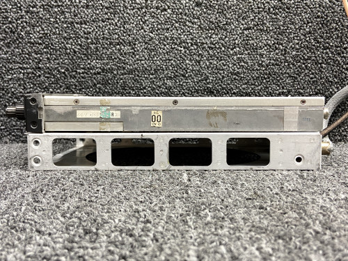 064-1054-30 Bendix KY-196A VHF Communication Radio w Tray & Mods (Core, 28V)