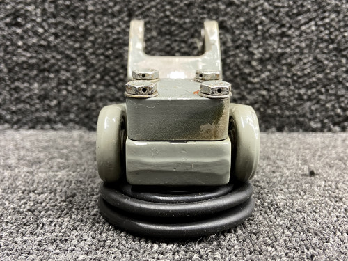 206-011-728-001, 206-011-722-001 Bell 206B Tail Rotor Trunnion Assembly