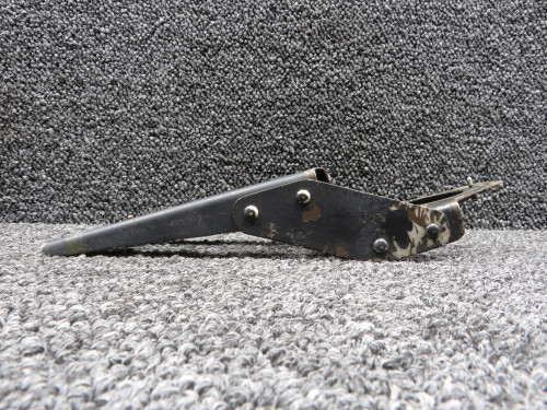 45A88753-001 Mitsubishi MU-300 Navigation & Anti-Collision Light Bracket Assy LH