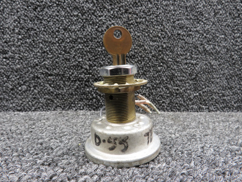 96-380025 Beechcraft D55 Ignition Switch with Key