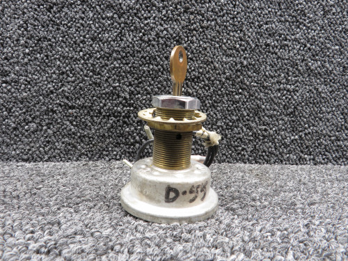 96-380025 Beechcraft D55 Ignition Switch with Key