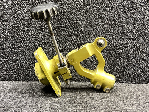 206-001-345-009 (Casting#: 206-001-339-1) Bell 206B Pilot Pivot Lever w Support