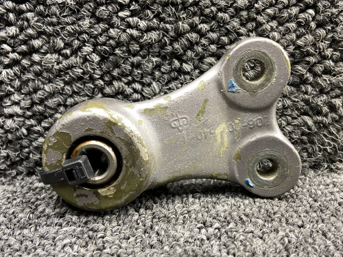 206-001-540-001 (Cast#: 206-001-540-1) Bell 206B Center Servo Actuator Bellcrank