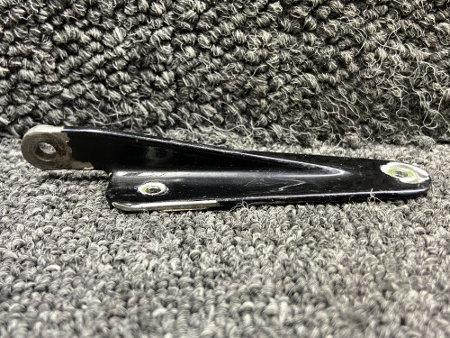 206-031-502-003 Bell 206B Upper Forward Cabin Door Hinge LH