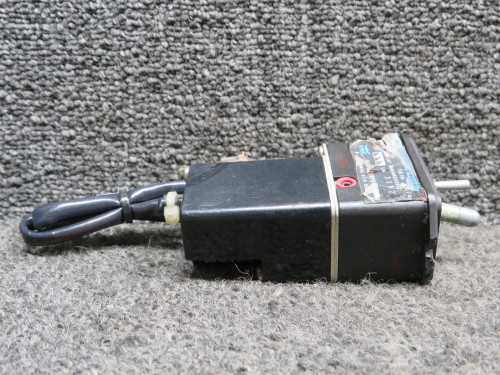 071-1242-05, 200-2846-00 King Radio KA-51B Slaving Accessory Switch (Volts: 14)