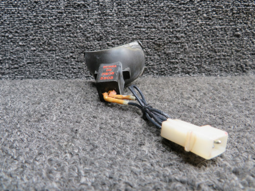 01-0770303-00 (Alt: 880049-501) Whelen Wingtip Recognition Light (Volts: 14)