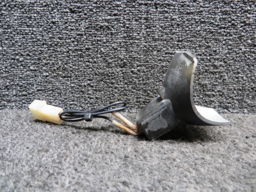 01-0770303-00 (Alt: 880049-501) Whelen Wingtip Recognition Light (Volts: 14)