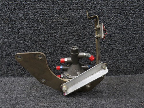 481058-9004 (Alt: 646318-4) Continental TSIO-550 TCM Turbo Charger Controller