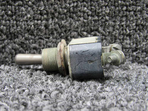 MS35058-22 (Alt: 8801K22) Cutler-Hammer Toggle Switch Assembly