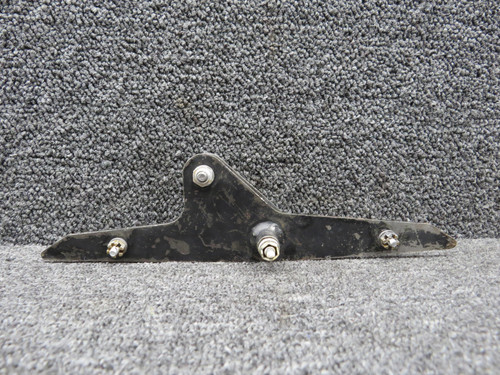 62771-001 Piper PA28-180 Aileron Bellcrank Assembly RH