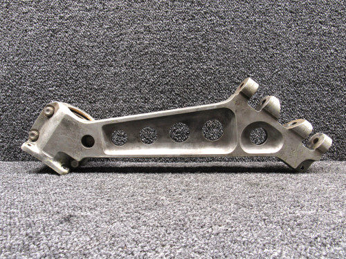 016A-13251-2 Mitsubishi 2B-20 Engine Mount Side Panel RH with Isolator (Core)