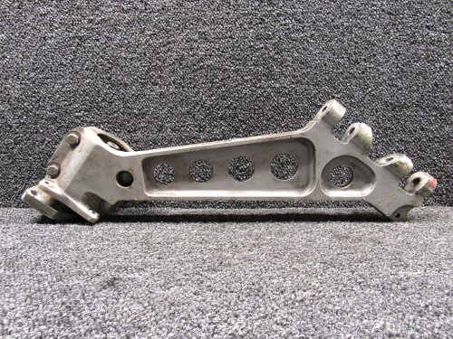 016A-13251-2 Mitsubishi 2B-30 Engine Mount Side Panel RH w Isolator/Bracket (Core)